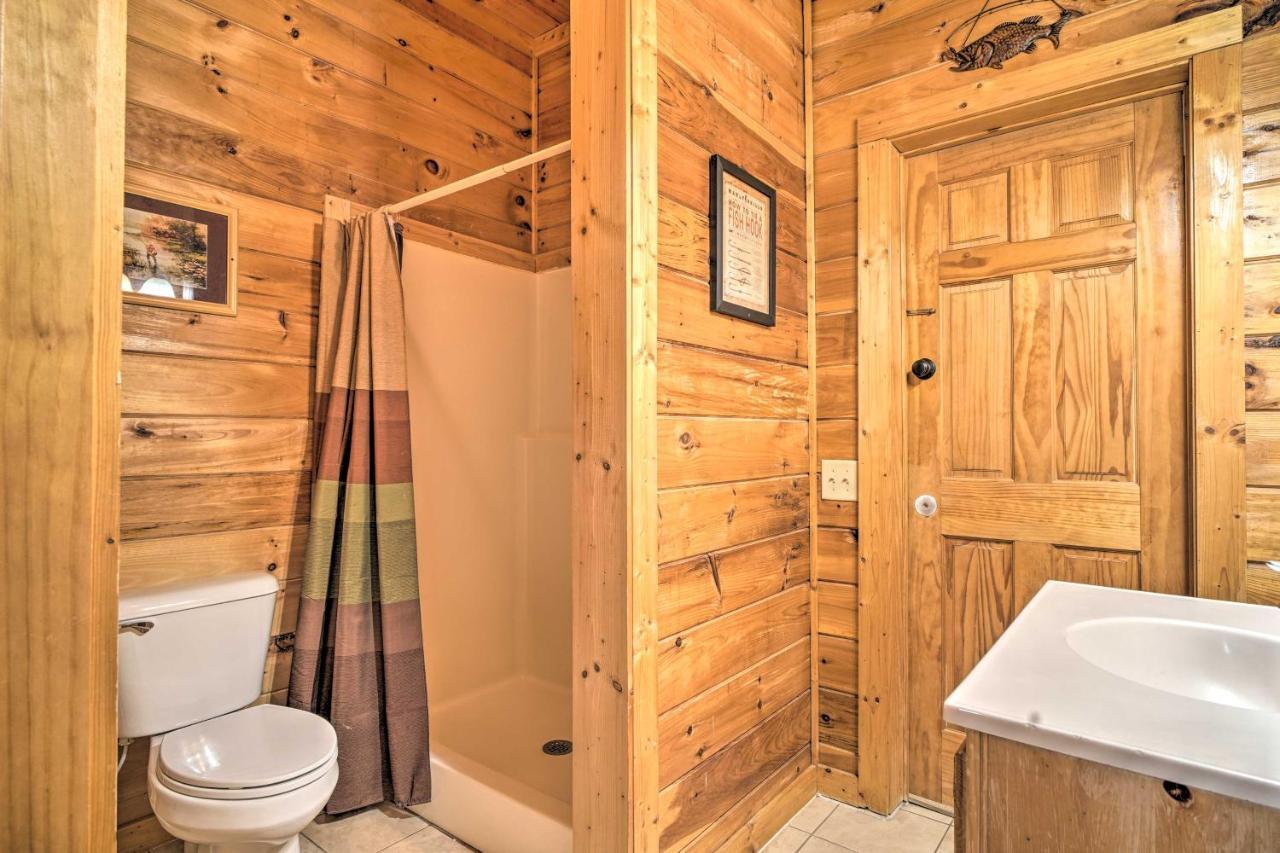 Mountain Pool Lodge Sevierville Cabin With Hot Tub Pigeon Forge Exterior foto